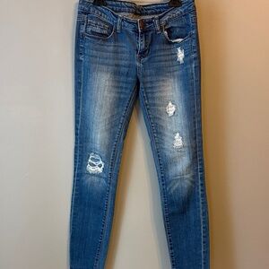 Vintage Amisu Denim Goods Distressed Skinny Jeans. Size 27